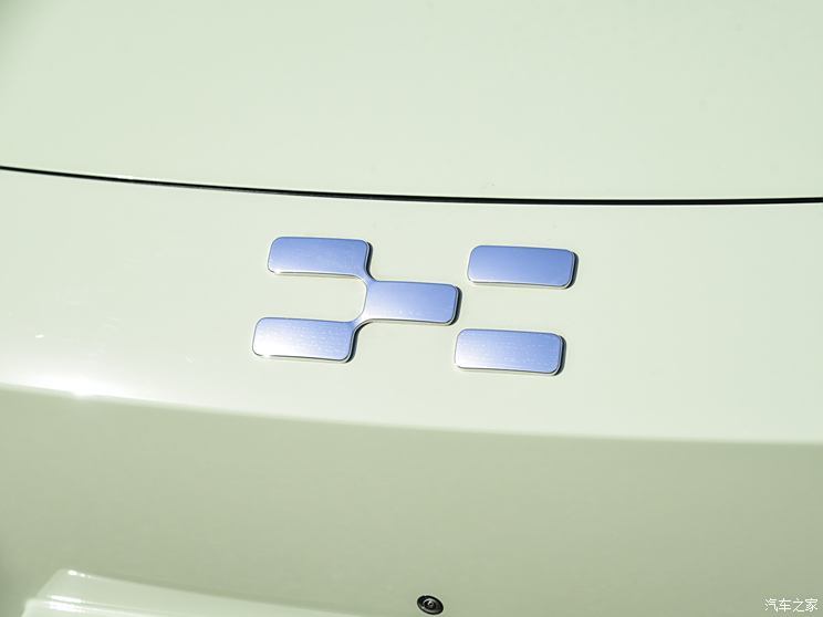 爱驰汽车 爱驰U6 2023款 好声音特别版 63kWh