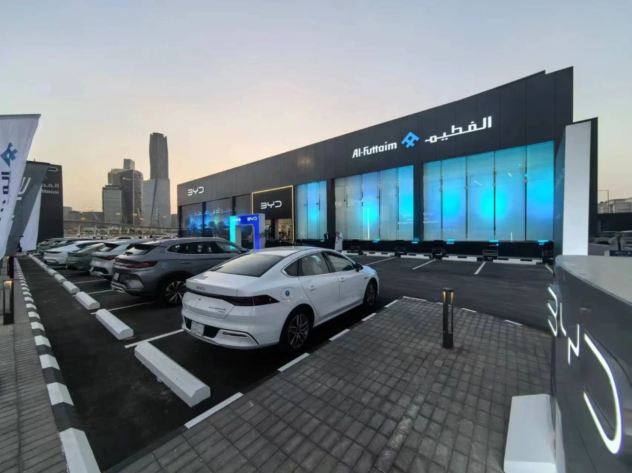 比亚迪沙特阿拉伯首家门店开业
