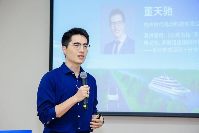 勾勒海陆空电动化新图景： 公路列车、电动游艇与飞行器引领万亿产业变革