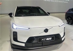 惊爆！沃尔沃全新 XC70 现场直降 14.7 万，29.99 万起预售，85 分钟狂揽 5000 小订