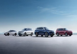 问界全系交付量破80万辆 服务保障暖心护航国庆出行