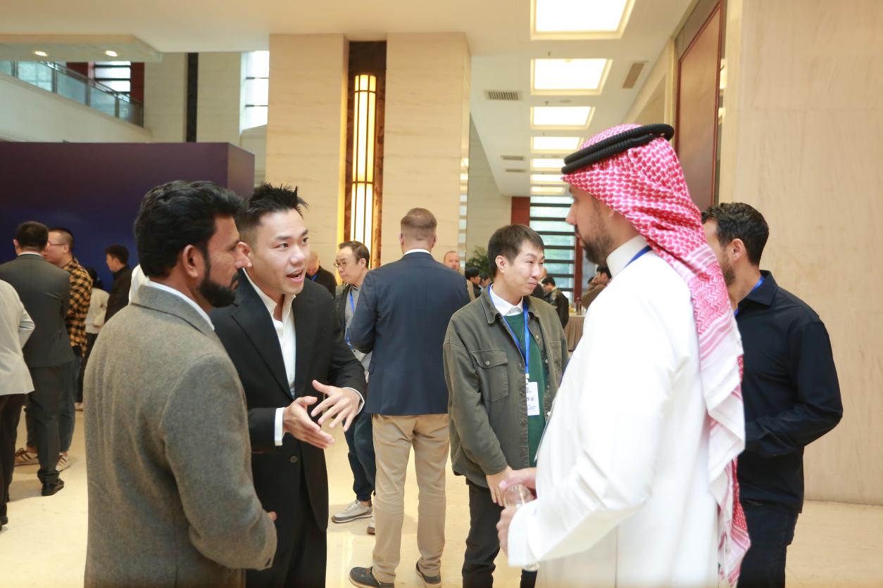 2025年海外储能消防论坛圆满落幕,及安盾消防再攀安全新高地 2025年海外储能消防论坛圆满落幕,及安盾消防再攀安全新高地