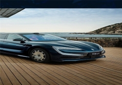 仰望U7推出全新车色星河蓝 将于广州车展亮相