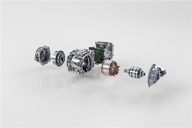 极氪001 搭载900V高性能电驱系统