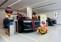 全新问界M7增程长续航版正式开启全国交付